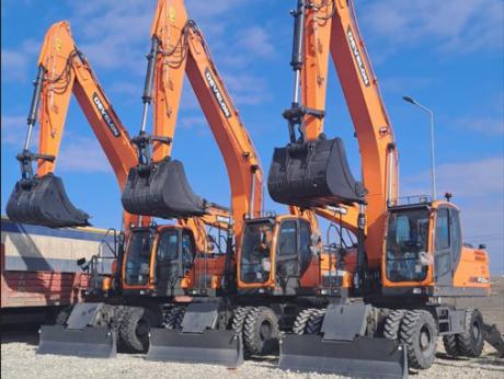 Doosan, DX 210 WA